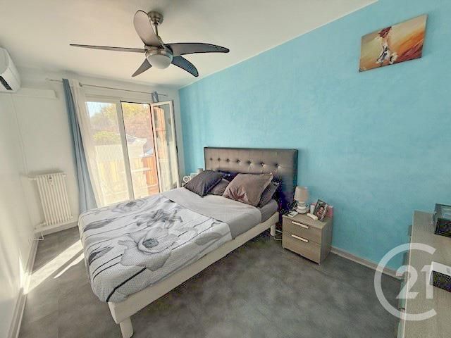 Appartement F3 à vendre - 3 pièces - 57.14 m2 - ROQUEBRUNE CAP MARTIN - 06 - PROVENCE-ALPES-COTE-D-AZUR - Century 21 Agence Molière