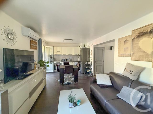 Appartement F3 à vendre - 3 pièces - 57.14 m2 - ROQUEBRUNE CAP MARTIN - 06 - PROVENCE-ALPES-COTE-D-AZUR - Century 21 Agence Molière