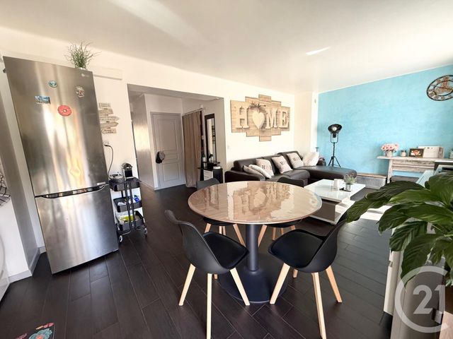 Appartement F3 à vendre - 3 pièces - 57.14 m2 - ROQUEBRUNE CAP MARTIN - 06 - PROVENCE-ALPES-COTE-D-AZUR - Century 21 Agence Molière