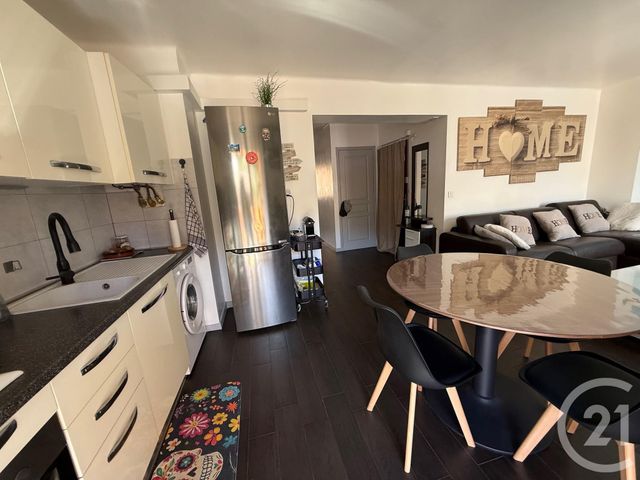 Appartement F3 à vendre - 3 pièces - 57.14 m2 - ROQUEBRUNE CAP MARTIN - 06 - PROVENCE-ALPES-COTE-D-AZUR - Century 21 Agence Molière