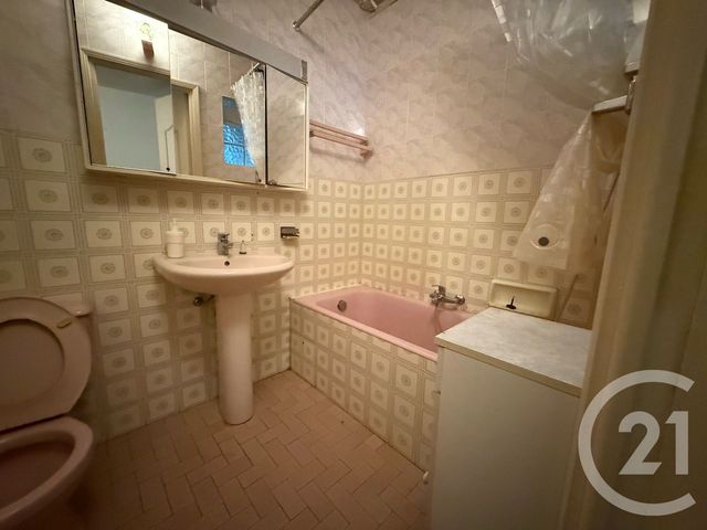 Appartement F2 à vendre - 2 pièces - 54.8 m2 - MENTON - 06 - PROVENCE-ALPES-COTE-D-AZUR - Century 21 Agence Molière