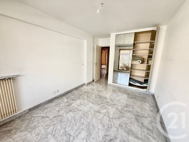 Appartement F3 à vendre - 3 pièces - 66.4 m2 - MENTON - 06 - PROVENCE-ALPES-COTE-D-AZUR - Century 21 Agence Molière