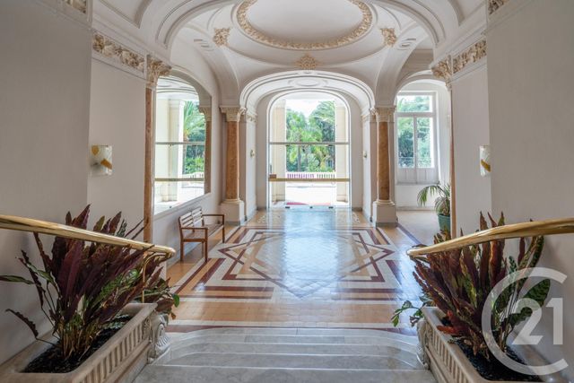 Appartement F3 à vendre - 3 pièces - 105.04 m2 - MENTON - 06 - PROVENCE-ALPES-COTE-D-AZUR - Century 21 Agence Molière