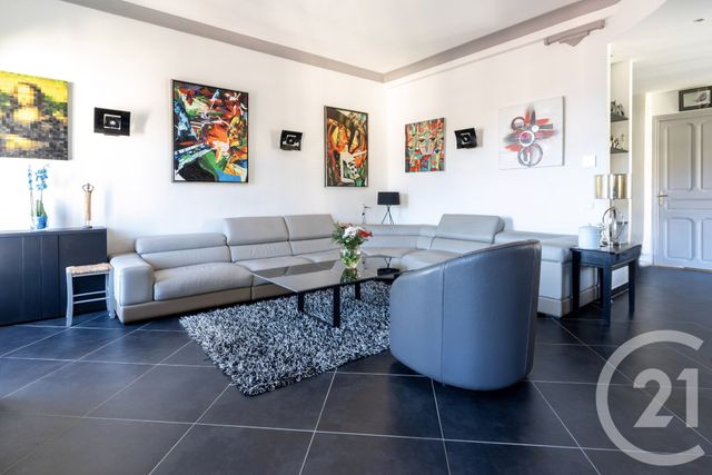 Appartement F3 à vendre - 3 pièces - 105.04 m2 - MENTON - 06 - PROVENCE-ALPES-COTE-D-AZUR - Century 21 Agence Molière