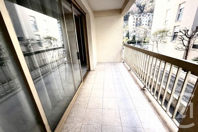 Appartement F2 à vendre - 2 pièces - 54.8 m2 - MENTON - 06 - PROVENCE-ALPES-COTE-D-AZUR - Century 21 Agence Molière