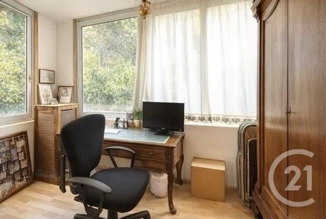 Appartement F4 à vendre - 4 pièces - 86.35 m2 - MENTON - 06 - PROVENCE-ALPES-COTE-D-AZUR - Century 21 Agence Molière