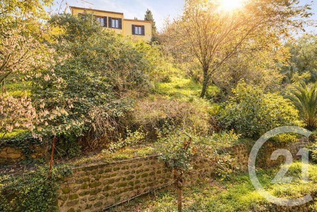 Appartement F4 à vendre - 4 pièces - 86.35 m2 - MENTON - 06 - PROVENCE-ALPES-COTE-D-AZUR - Century 21 Agence Molière