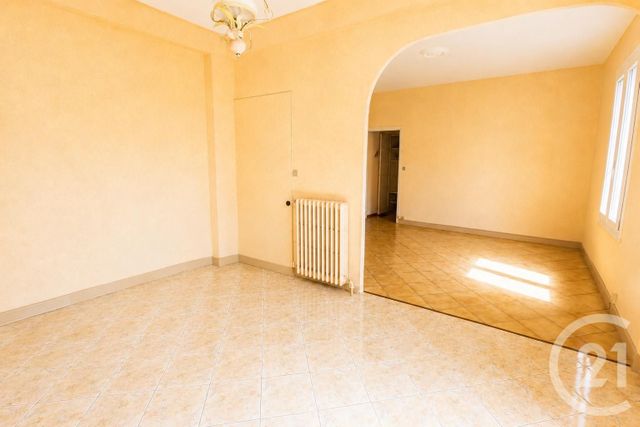 Appartement T3 à vendre - 3 pièces - 59.52 m2 - MENTON - 06 - PROVENCE-ALPES-COTE-D-AZUR - Century 21 Agence Molière