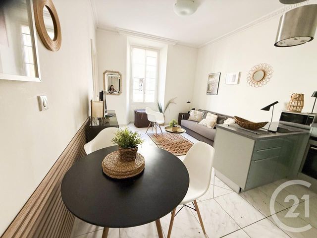 Appartement à vendre - 2 pièces - 42.0 m2 - MENTON - 06 - PROVENCE-ALPES-COTE-D-AZUR - Century 21 Agence Molière