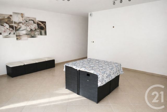 Appartement F2 à vendre - 2 pièces - 48.22 m2 - ROQUEBRUNE CAP MARTIN - 06 - PROVENCE-ALPES-COTE-D-AZUR - Century 21 Agence Molière