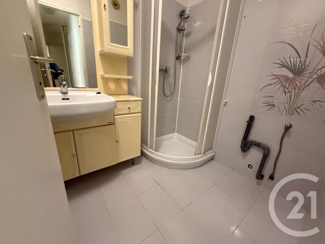 Appartement F2 à vendre - 2 pièces - 46.15 m2 - MENTON - 06 - PROVENCE-ALPES-COTE-D-AZUR - Century 21 Agence Molière