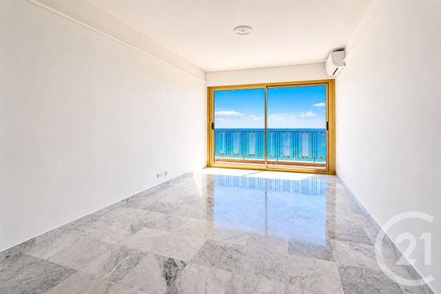 Appartement F3 à vendre - 3 pièces - 70.0 m2 - ROQUEBRUNE CAP MARTIN - 06 - PROVENCE-ALPES-COTE-D-AZUR - Century 21 Agence Molière