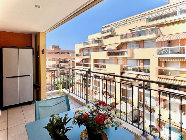 Appartement à vendre - 3 pièces - 60.89 m2 - MENTON - 06 - PROVENCE-ALPES-COTE-D-AZUR - Century 21 Agence Molière