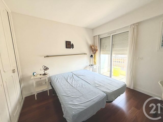 Appartement F3 à vendre - 3 pièces - 151.23 m2 - MENTON - 06 - PROVENCE-ALPES-COTE-D-AZUR - Century 21 Agence Molière