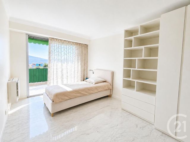 Appartement F4 à vendre - 4 pièces - 126.7 m2 - ROQUEBRUNE CAP MARTIN - 06 - PROVENCE-ALPES-COTE-D-AZUR - Century 21 Agence Molière