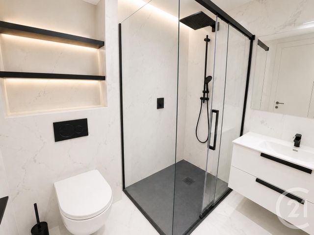 Appartement F4 à vendre - 4 pièces - 126.7 m2 - ROQUEBRUNE CAP MARTIN - 06 - PROVENCE-ALPES-COTE-D-AZUR - Century 21 Agence Molière