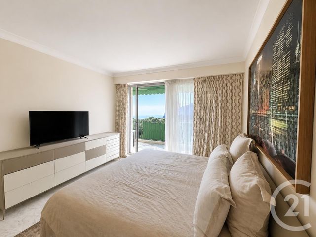 Appartement F4 à vendre - 4 pièces - 126.7 m2 - ROQUEBRUNE CAP MARTIN - 06 - PROVENCE-ALPES-COTE-D-AZUR - Century 21 Agence Molière