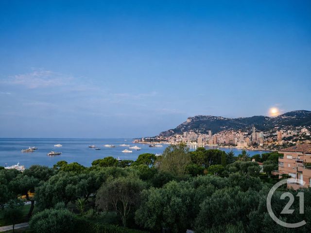Appartement F4 à vendre - 4 pièces - 126.7 m2 - ROQUEBRUNE CAP MARTIN - 06 - PROVENCE-ALPES-COTE-D-AZUR - Century 21 Agence Molière
