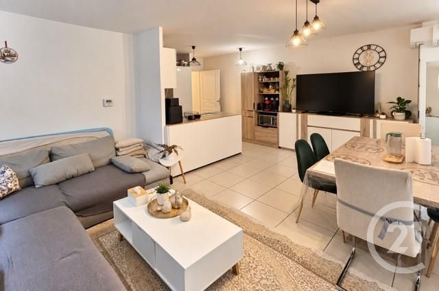 Appartement F4 à vendre - 4 pièces - 79.42 m2 - MENTON - 06 - PROVENCE-ALPES-COTE-D-AZUR - Century 21 Agence Molière