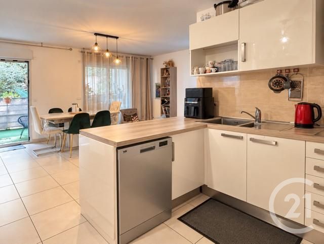 Appartement F4 à vendre - 4 pièces - 79.42 m2 - MENTON - 06 - PROVENCE-ALPES-COTE-D-AZUR - Century 21 Agence Molière