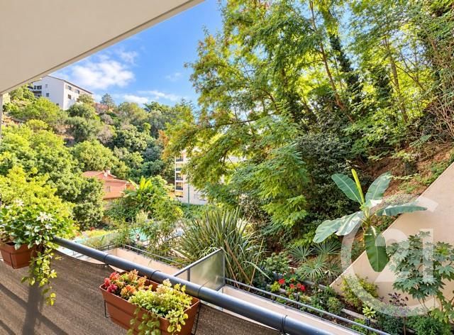 Appartement F4 à vendre - 4 pièces - 79.42 m2 - MENTON - 06 - PROVENCE-ALPES-COTE-D-AZUR - Century 21 Agence Molière