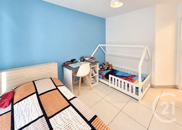 Appartement F4 à vendre - 4 pièces - 79.42 m2 - MENTON - 06 - PROVENCE-ALPES-COTE-D-AZUR - Century 21 Agence Molière