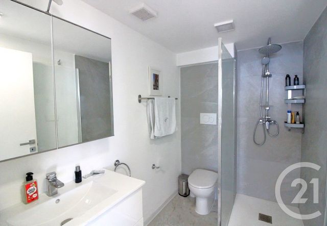 Appartement F3 à vendre - 3 pièces - 46.0 m2 - ROQUEBRUNE CAP MARTIN - 06 - PROVENCE-ALPES-COTE-D-AZUR - Century 21 Agence Molière