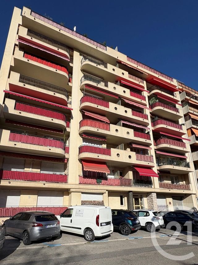 Appartement à vendre - 2 pièces - 54.17 m2 - MENTON - 06 - PROVENCE-ALPES-COTE-D-AZUR - Century 21 Agence Molière