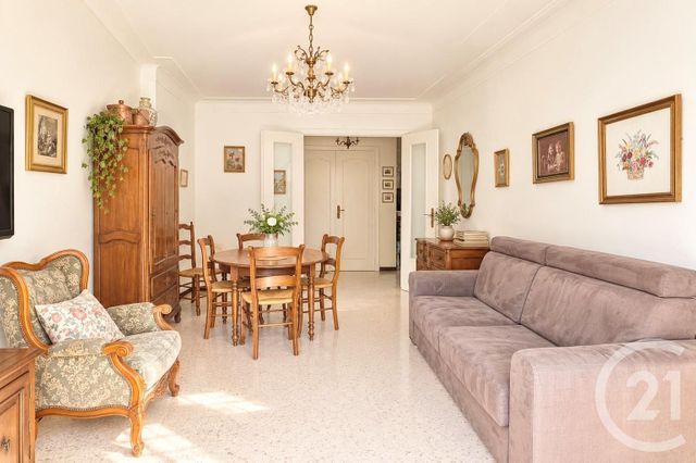 Appartement à vendre - 2 pièces - 54.17 m2 - MENTON - 06 - PROVENCE-ALPES-COTE-D-AZUR - Century 21 Agence Molière