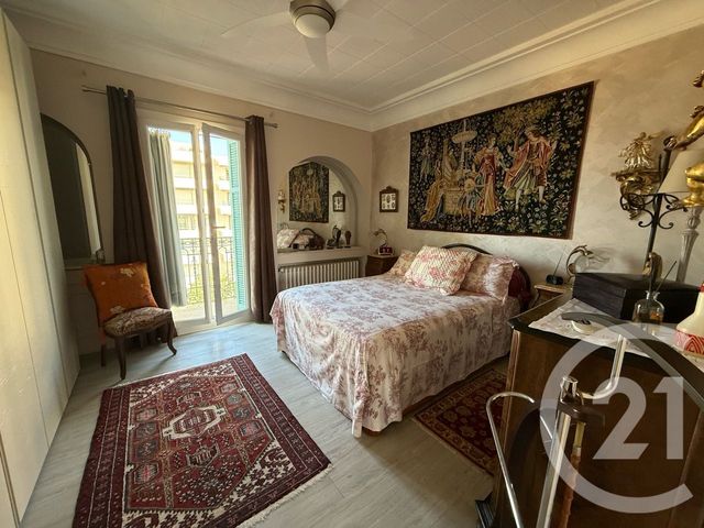Appartement F2 à vendre - 2 pièces - 77.03 m2 - MENTON - 06 - PROVENCE-ALPES-COTE-D-AZUR - Century 21 Agence Molière