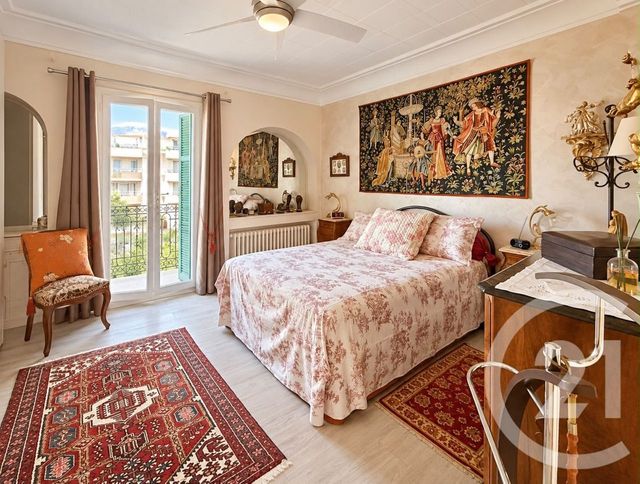Appartement F2 à vendre - 2 pièces - 77.03 m2 - MENTON - 06 - PROVENCE-ALPES-COTE-D-AZUR - Century 21 Agence Molière