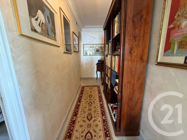 Appartement F2 à vendre - 2 pièces - 77.03 m2 - MENTON - 06 - PROVENCE-ALPES-COTE-D-AZUR - Century 21 Agence Molière