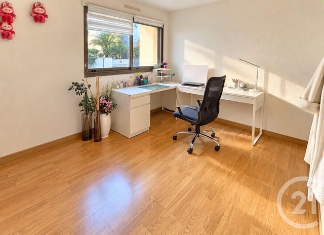 Appartement F3 à vendre - 3 pièces - 67.75 m2 - MENTON - 06 - PROVENCE-ALPES-COTE-D-AZUR - Century 21 Agence Molière